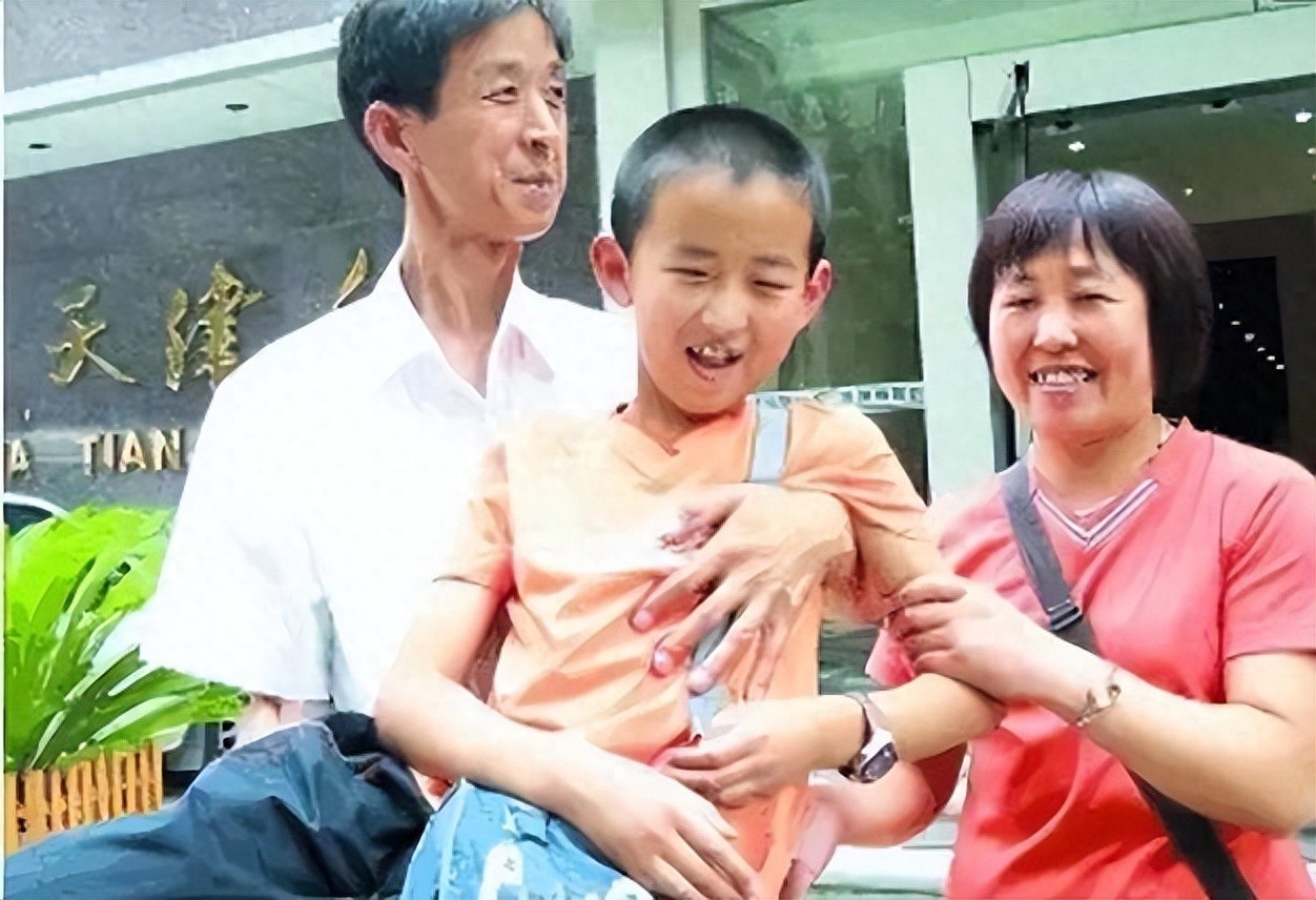 ​辽宁神童张炘炀：16岁成为博士，如今“啃老”度日，为何？ 第1张