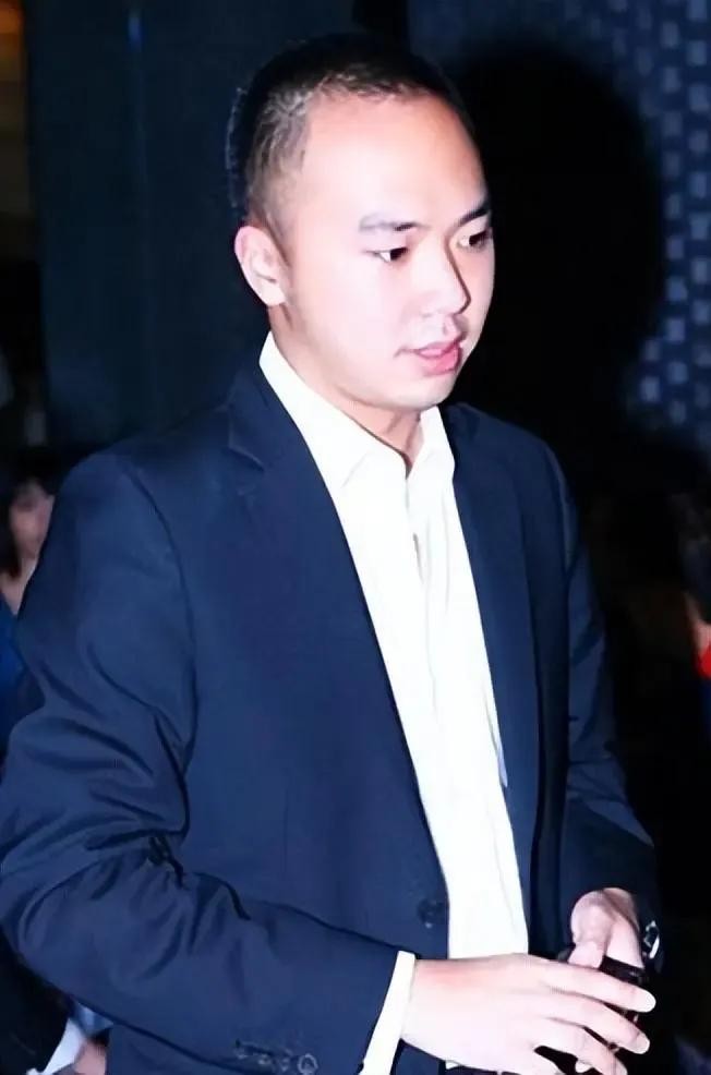 ​93段视频，176张私密照，27.5G内存，李宗瑞如何毁掉60位女艺人？ 第6张