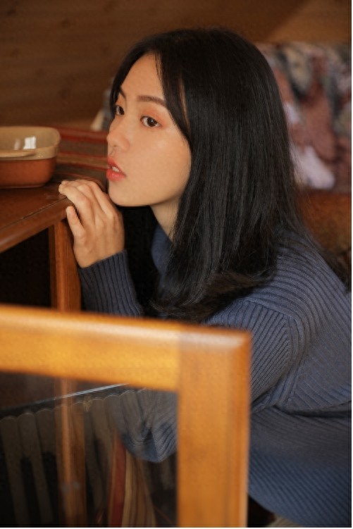 ​大眼睛美女白皙皮肤清纯写真图片 第4张
