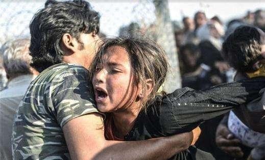 ​美女在叙利亚被公开出售！400块钱任你选择，告别场景让人落泪 第5张