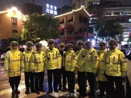 ​927汉马记忆丨2017武汉马拉松！不负美景不负卿！ 第33张