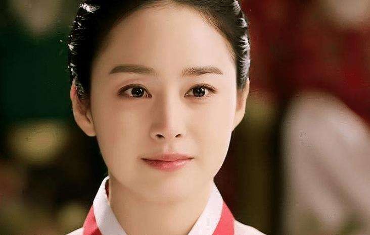 ​金泰希被南韩称为第一女神。果然美丽的人的心灵也是美丽的 第11张