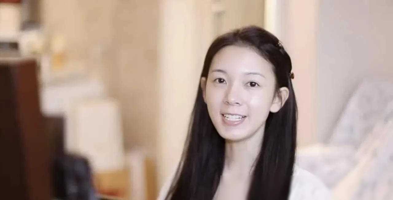 ​6位女星素颜大变样！带妆美若天仙，卸妆却让人惊呼“认不出”！ 第53张