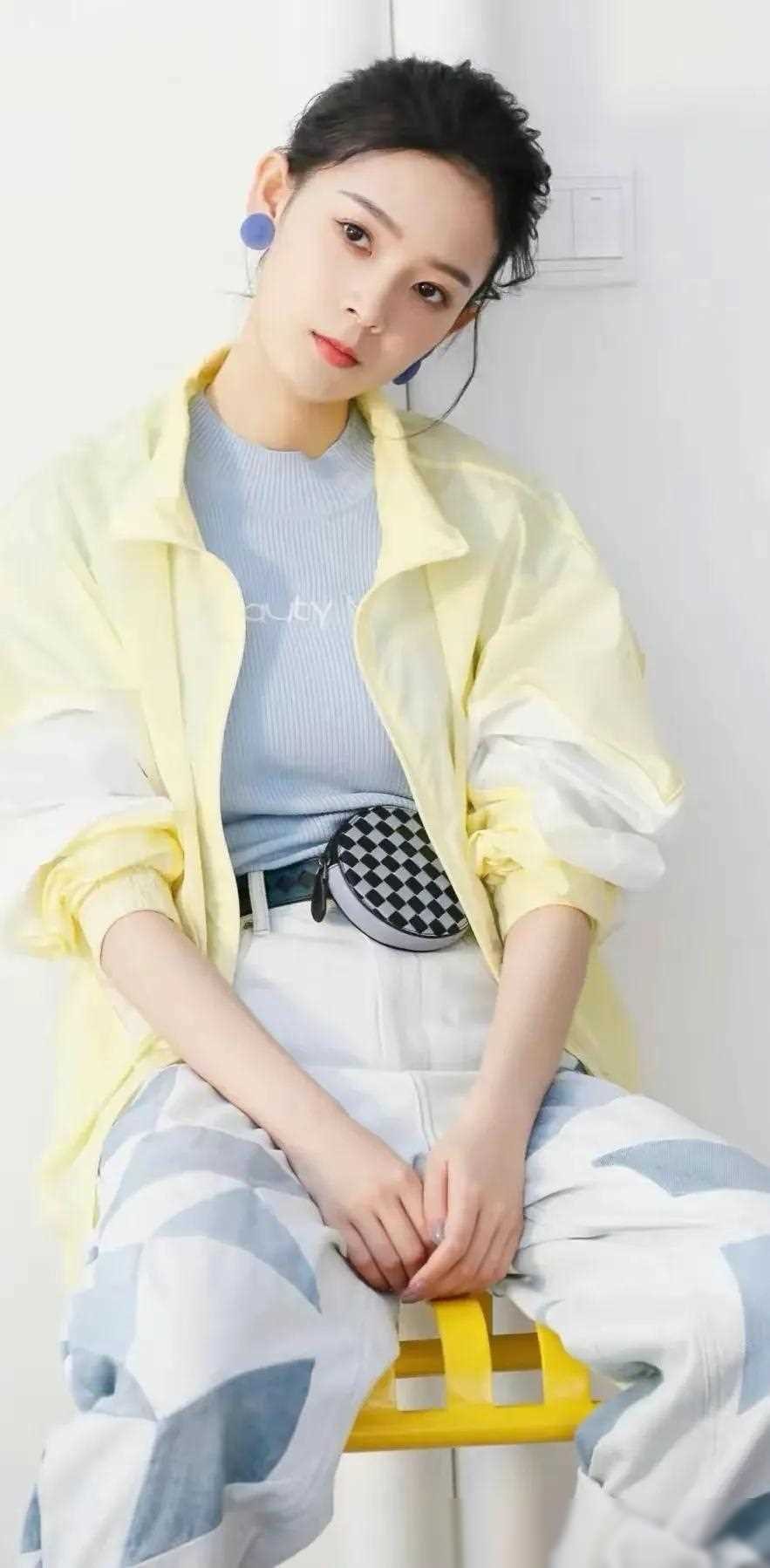 ​6位女星素颜大变样！带妆美若天仙，卸妆却让人惊呼“认不出”！ 第49张