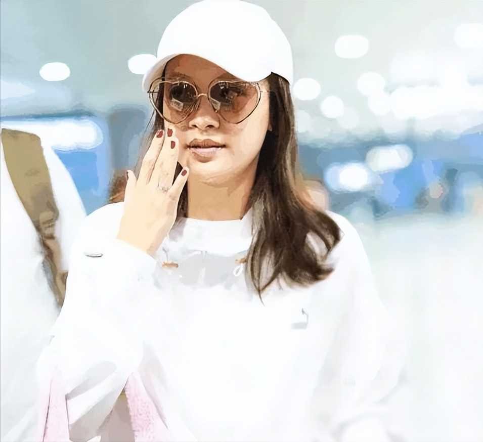 ​6位女星素颜大变样！带妆美若天仙，卸妆却让人惊呼“认不出”！ 第46张