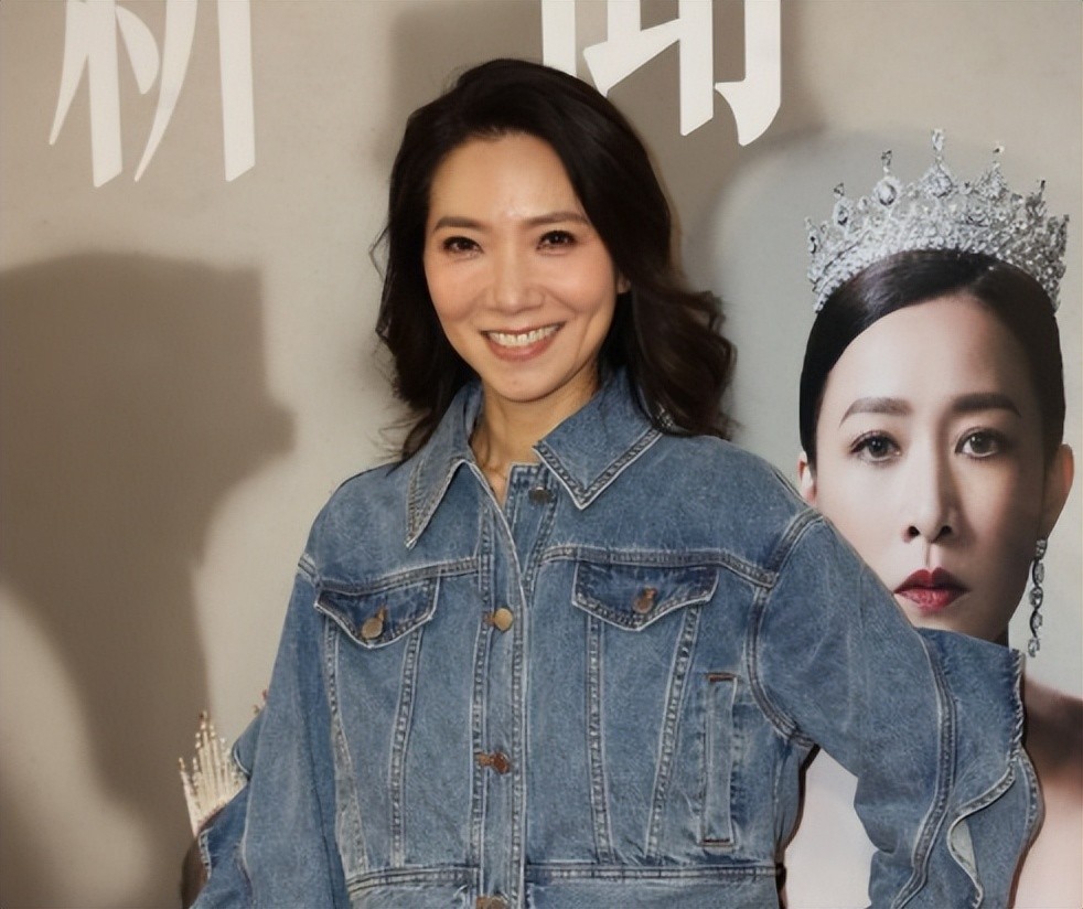 TVB女星车婉婉陷经济困难,镜头前多次落泪,主动敲高层门求工作 第8张 TVB女星车婉婉陷经济困难,镜头前多次落泪,主动敲高层门求工作 第8张