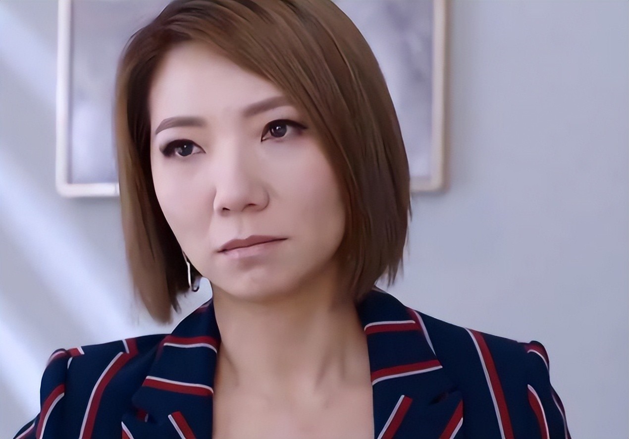 TVB女星车婉婉陷经济困难,镜头前多次落泪,主动敲高层门求工作 第9张 TVB女星车婉婉陷经济困难,镜头前多次落泪,主动敲高层门求工作 第9张