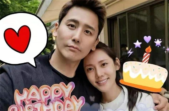 ​秋瓷炫老公疑似出轨(抱着美女坐大腿？) 第11张