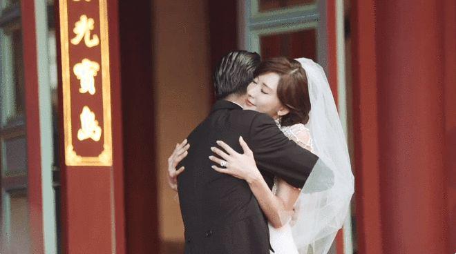 ​好甜！林志玲纪念结婚三周年 晒婚礼影像唯美浪漫 第3张