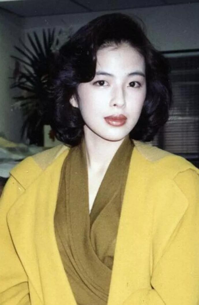 ​“最美天王嫂”——罗美薇 第8张