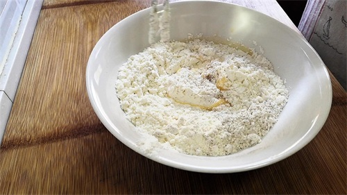 ​上海妈妈教你做“面疙瘩”，不揉面也不发酵，爽滑筋道，暖心养胃 第5张