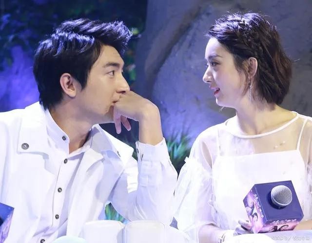 ​赵丽颖林更新恋情曝光？直播互动引猜疑，网友直呼太甜了 第3张