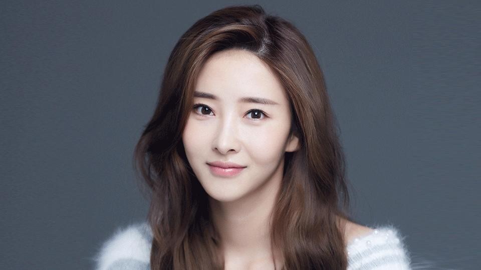 ​赘婿聂云竹扮演者胡丹丹个人资料 赘婿聂云竹为什么评价那么高 第1张