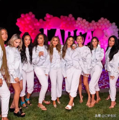 ​皮蓬前妻近照曝光，身材不输卡戴珊，与儿子合影似情侣 第7张