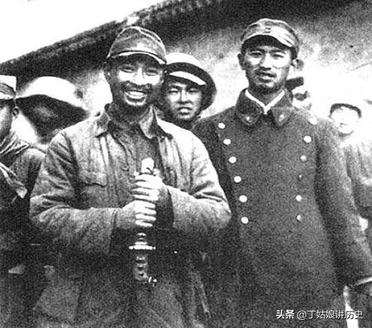 ​八路军386旅共有两个参谋长，他们都是谁？后来授予了什么军衔？ 第3张