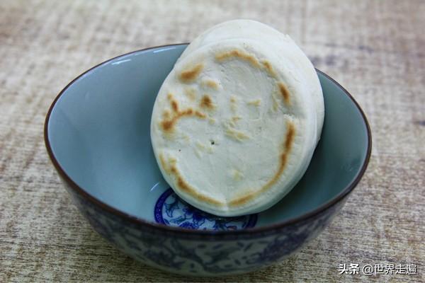 ​不来西安回民街不知道的羊肉泡馍吃法，人均30可以品尝十来样美食 第13张