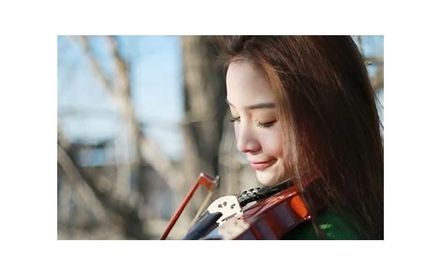 ​如何破解女生回复少量语气词的技巧 让女生爱上和你聊天 第1张