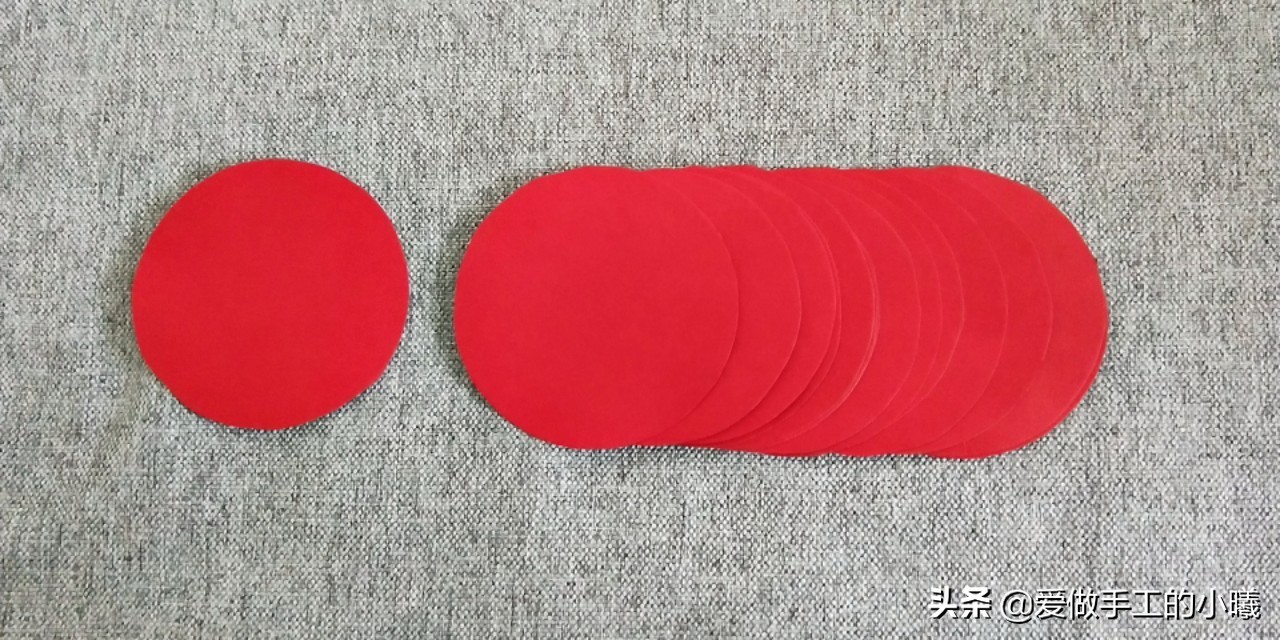 ​快过年了，用彩纸做个红红火火的灯笼吧，灯笼折纸图解 第4张