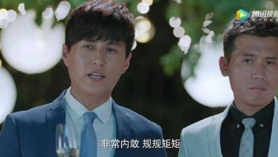 ​主持人妮娜整过容吗 维妮娜嘴巴好大 第2张