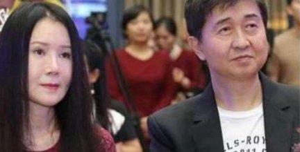 ​52岁付笛生妻子老到认不出，儿子成富豪，全家住进上亿四合院! 第3张
