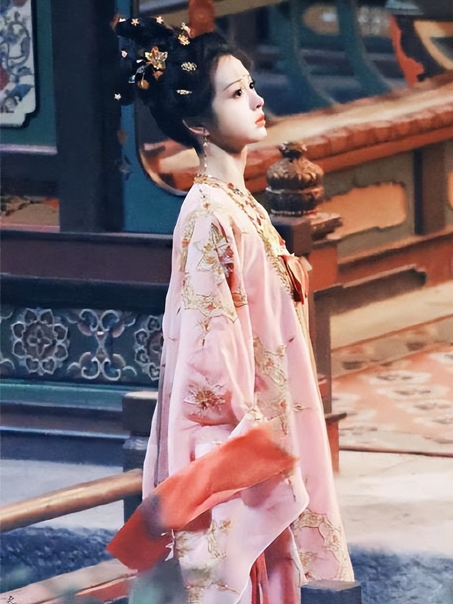 ​目前在拍的4部唐朝背景古装剧，你们看好哪对？ 第11张