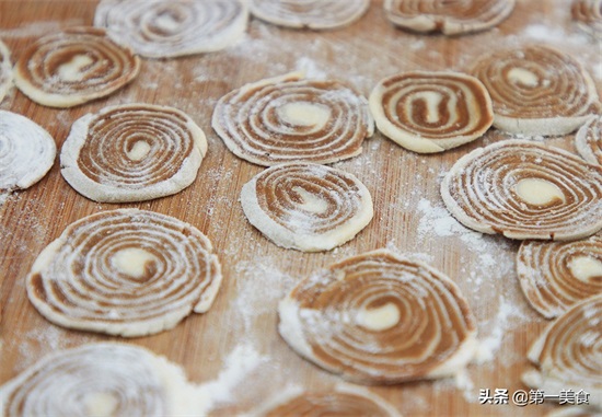 面粉的各种吃法简单做法分享,香脆可口,一大袋子不够吃 第14张 面粉的各种吃法简单做法分享,香脆可口,一大袋子不够吃 第14张