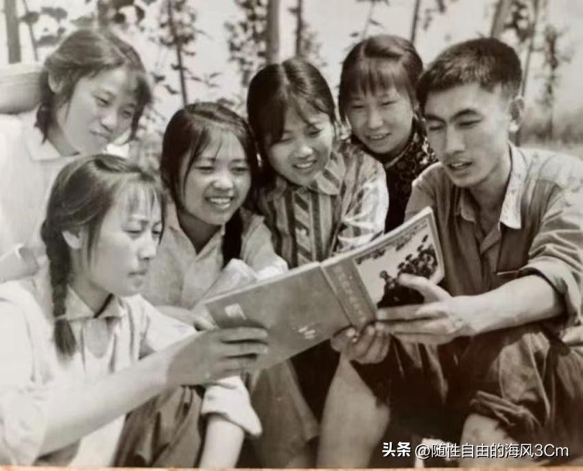 ​70年代女知青下乡旧照，最后一张颜值秒杀当今很多女明星 第30张