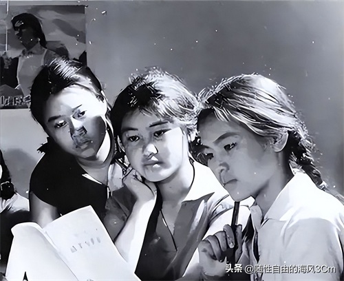 ​70年代女知青下乡旧照，最后一张颜值秒杀当今很多女明星 第3张