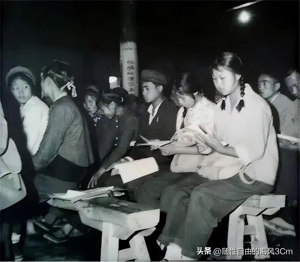 ​70年代女知青下乡旧照，最后一张颜值秒杀当今很多女明星 第13张