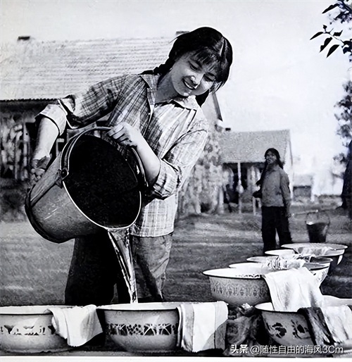 ​70年代女知青下乡旧照，最后一张颜值秒杀当今很多女明星 第14张