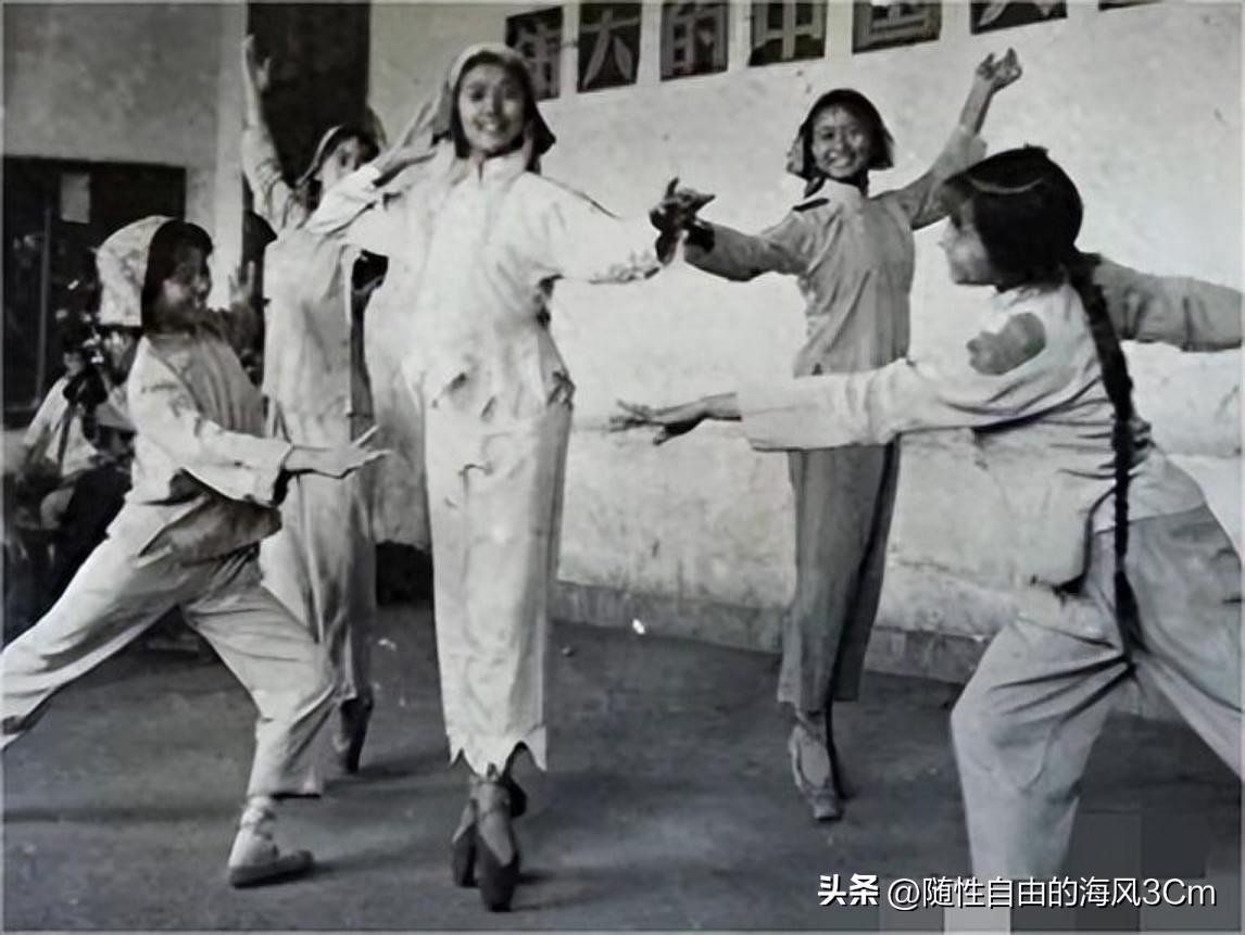 ​70年代女知青下乡旧照，最后一张颜值秒杀当今很多女明星 第23张