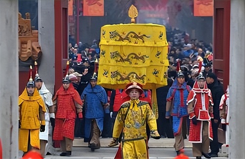 ​那英是慈禧一脉，关晓彤是真格格？盘点5位可能是满清血统的明星 第11张