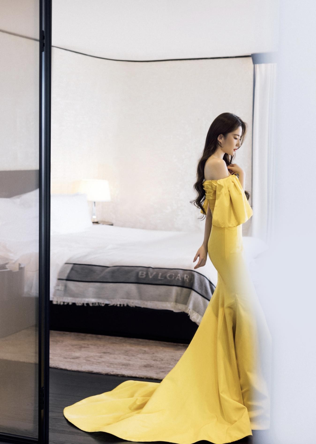 刘亦菲 (Yifei Liu) —— 蕴含文艺气质之美|明星写真 第22张 刘亦菲 (Yifei Liu) —— 蕴含文艺气质之美|明星写真 第22张