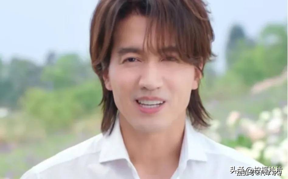 ​盘点年过40岁还是单身的10位男明星，谁最让人惋惜？ 第2张