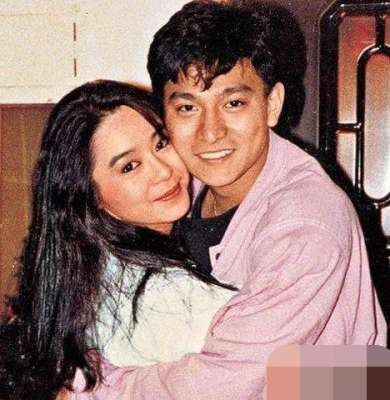 她是刘德华唯一承认的女友,与华仔由爱生恨,今被传嫁华仔替身。 第4张 她是刘德华唯一承认的女友,与华仔由爱生恨,今被传嫁华仔替身。 第4张