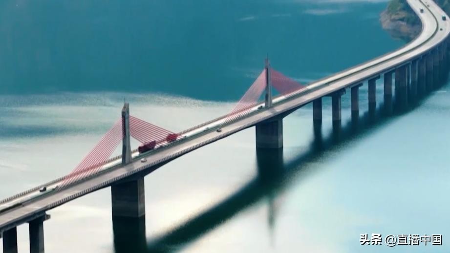 ​雅西高速公路——“魔鬼中的魔鬼路段”| 中国新地标精选 第2张