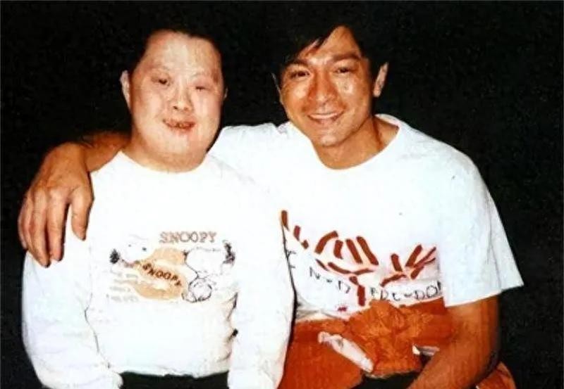 天才指挥家舟舟:智商只有三岁,谎言被揭穿后,现在怎么样了 第3张 天才指挥家舟舟:智商只有三岁,谎言被揭穿后,现在怎么样了 第3张