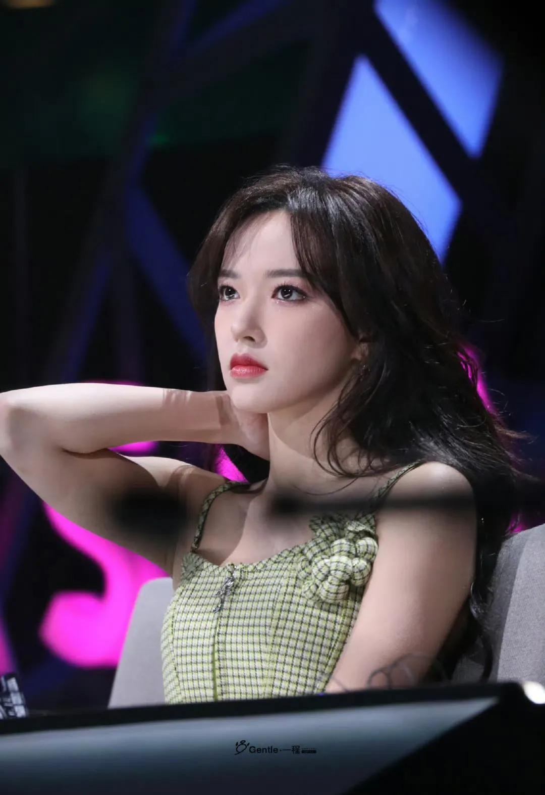 ​程潇为什么被称为奶潇 第6张