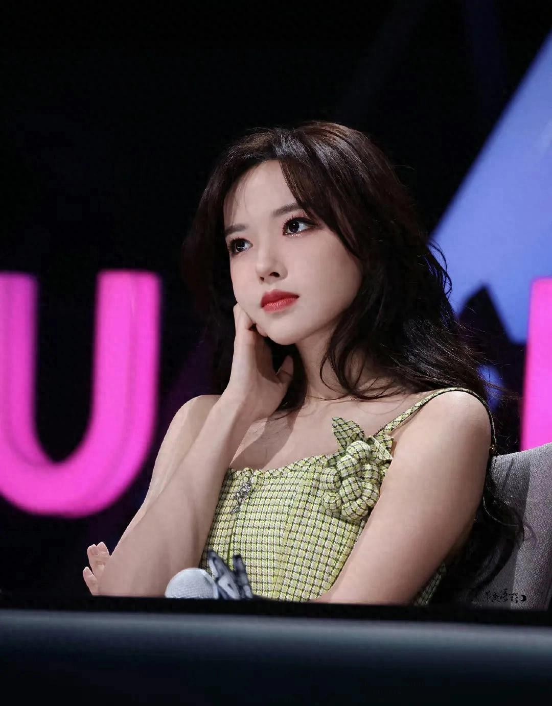 ​程潇为什么被称为奶潇 第1张