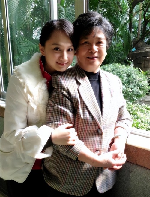 ​35岁的广州演员龚洁影，戏里是康天庥前女友，现实中是邝祖乐妻子 第2张