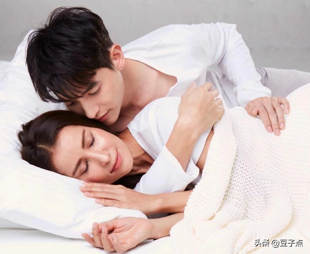 ​泰星James在三台的处境尴尬，新搭档被粉丝吐槽：不般配 第4张