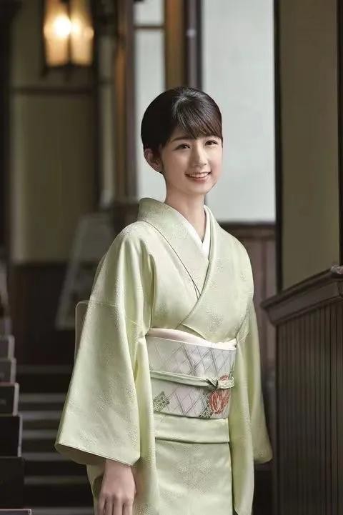 ​小仓优子晒素颜照被粉丝赞少女感十足，原来真的有逆生长哦 第8张